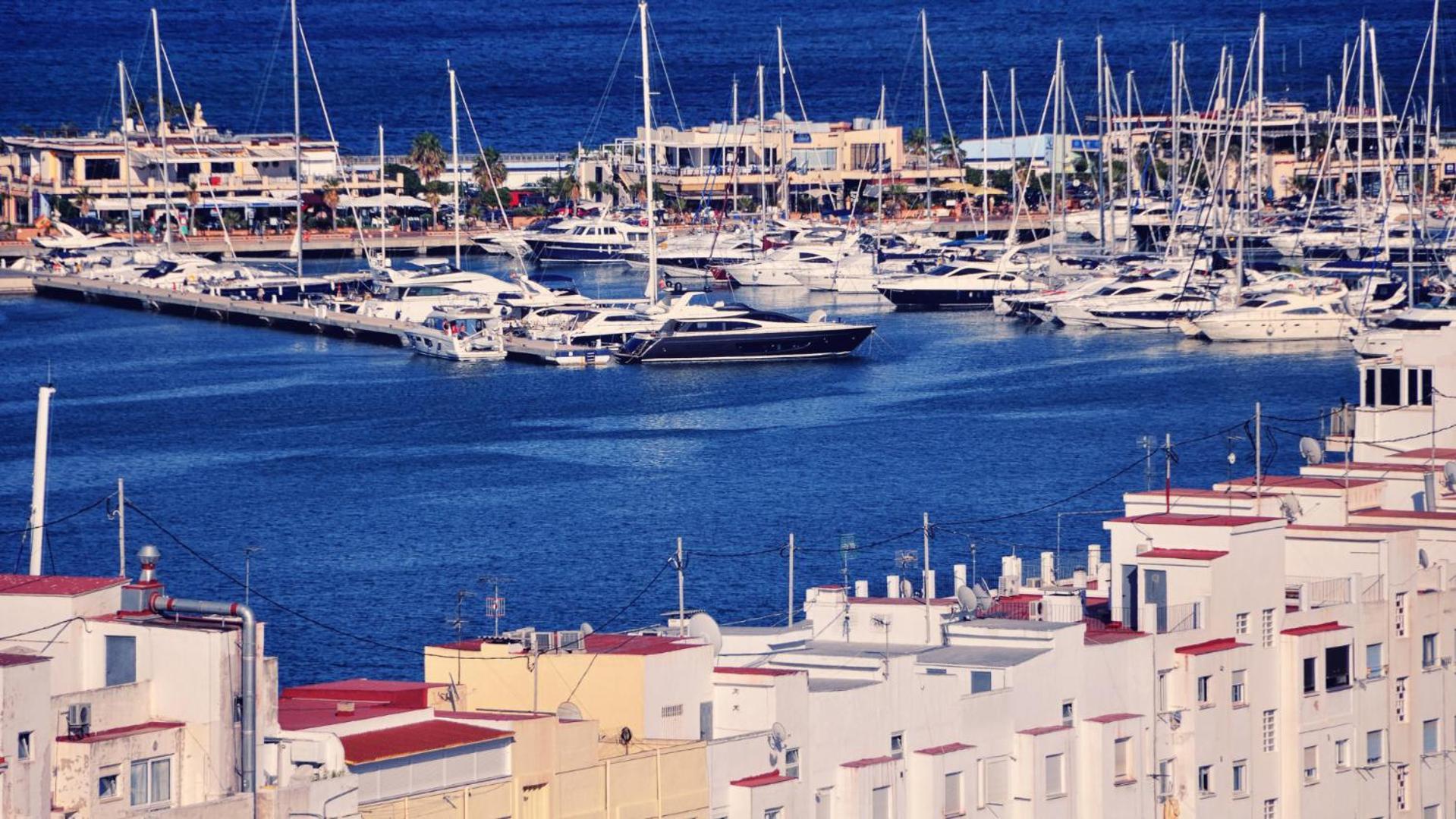 Apartamento Buganvilla Premium Beach And Mountain Denia Dış mekan fotoğraf